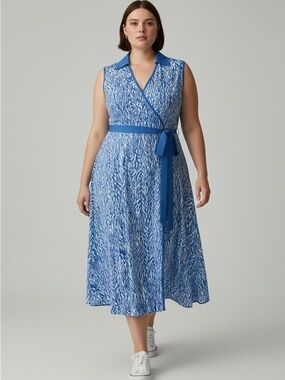 Vintage Designer Diane Von Furstenberg Blue and White Sleeveless Wrap Dress